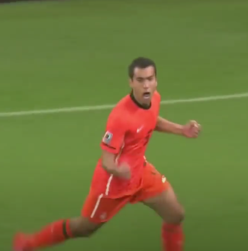 Giovanni Van Bronckhorst – A Dutch of Class